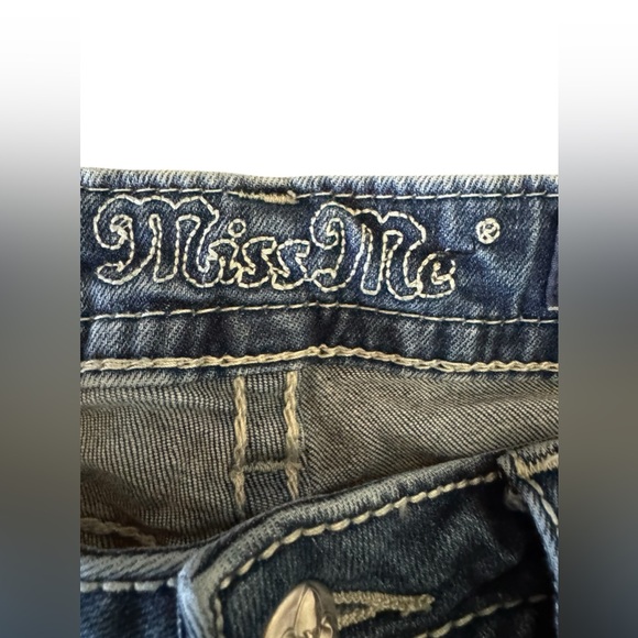 Ladies size 28 waist miss me jeans - Picture 2 of 10